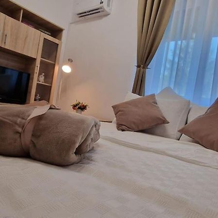 Little And Cozy Studio Breakfast Included ทิมิชัวรา ภายนอก รูปภาพ